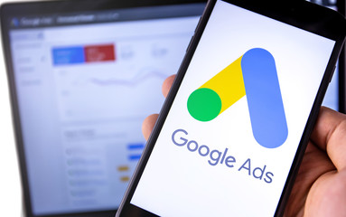 Kampania Google Ads – kiedy się opłaca? Płatna reklama czy wysoka pozycja w wynikach organicznych – co jest lepsze? 